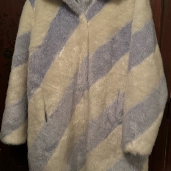 Anthropologie Maeve Elegant White and Blue Faux Fur Collared Coat - Picture 6 of 8